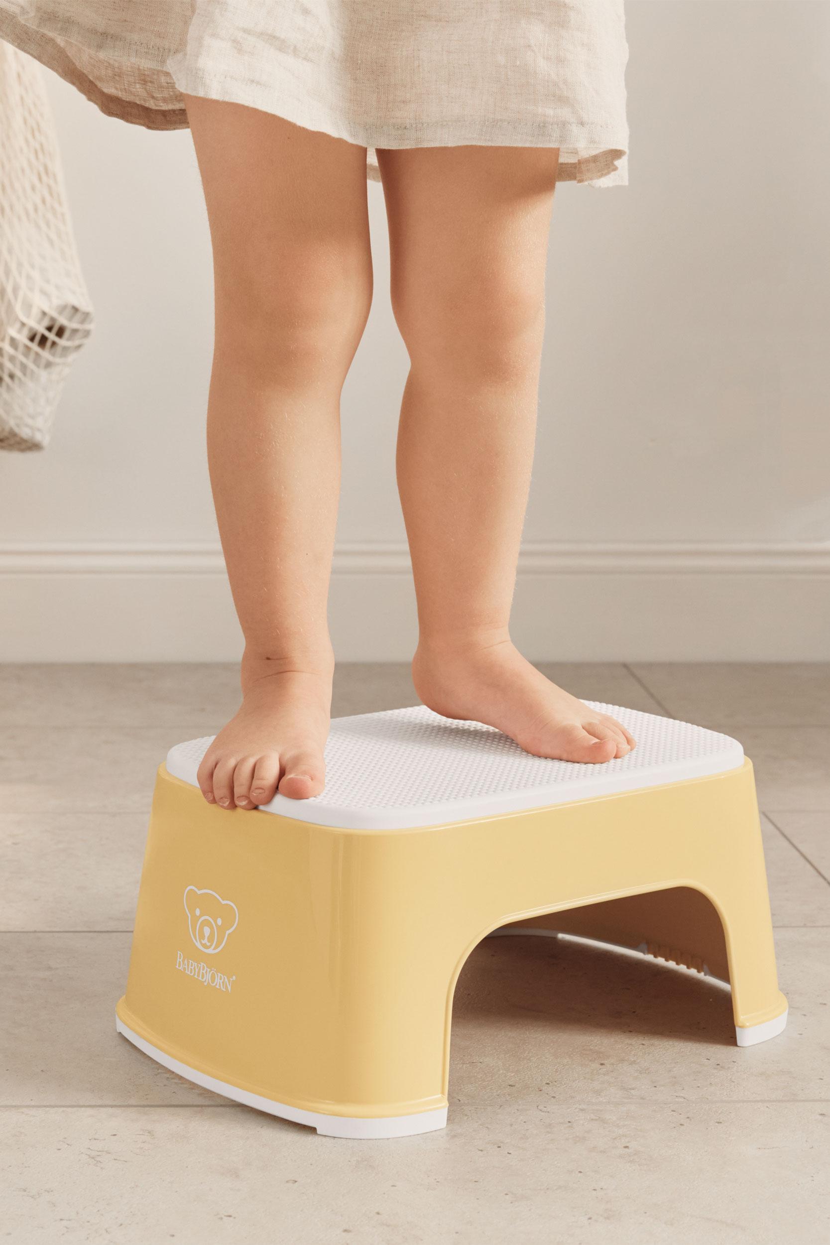Step Stool Powder yellow/White